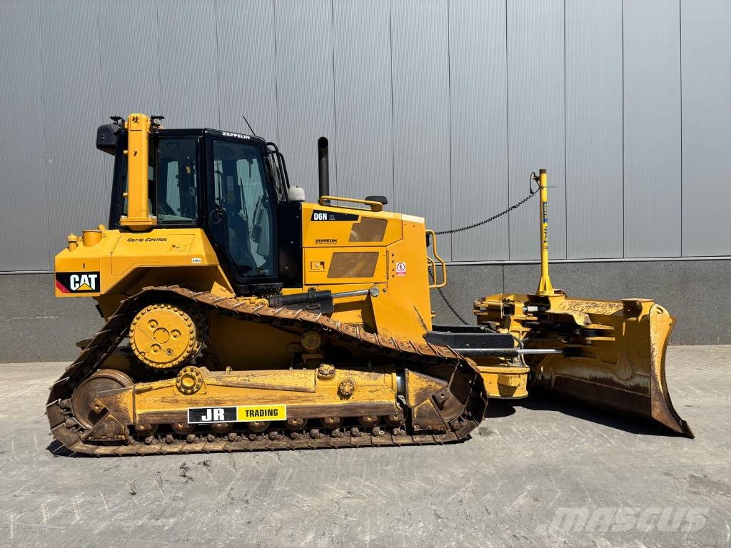 CAT D 6 N XL ( Foldable / VPAT Blade ) Buldozer sobre oruga