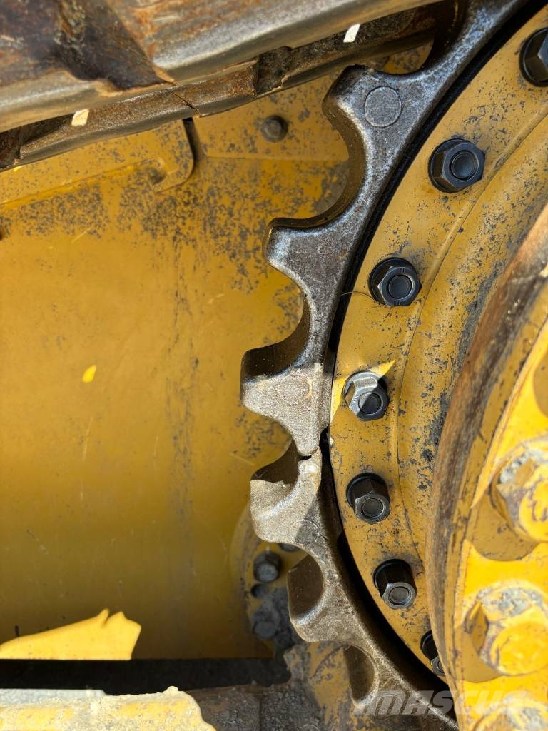 CAT D 6 N XL ( Foldable / VPAT Blade ) Buldozer sobre oruga