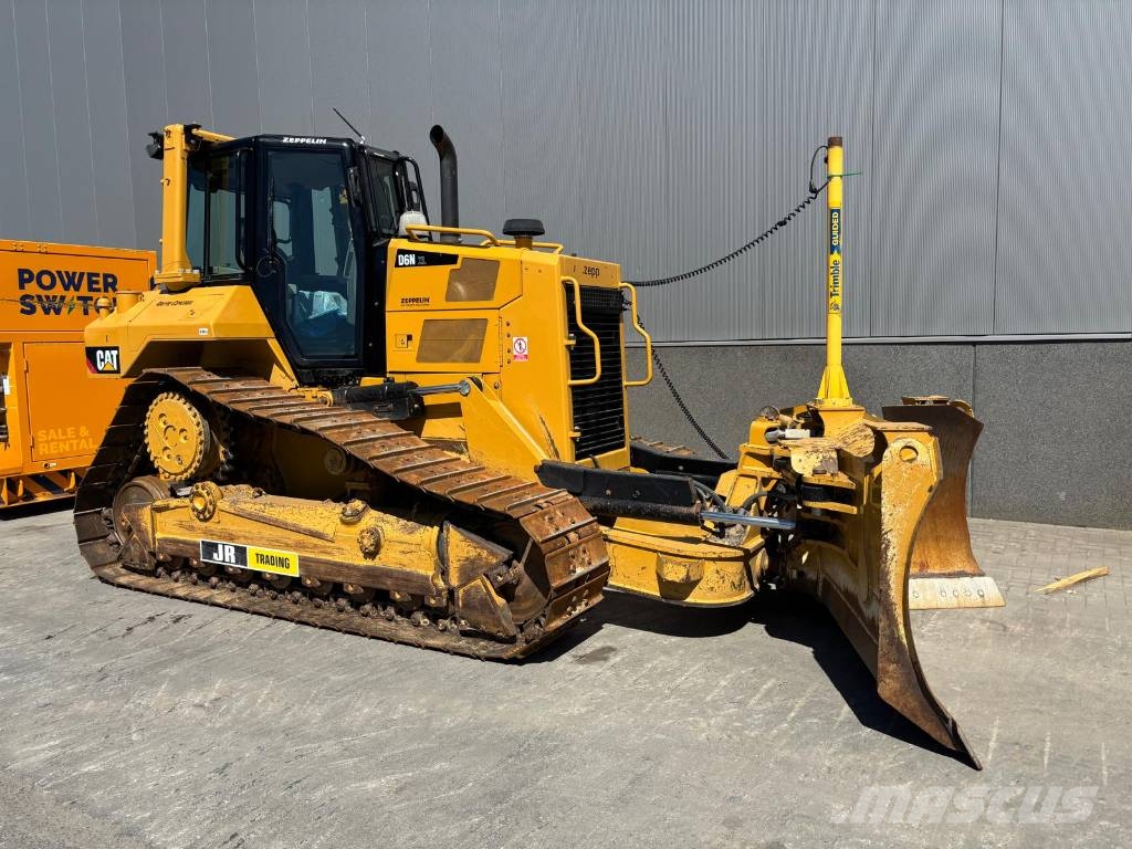 CAT D 6 N XL ( Foldable / VPAT Blade ) Buldozer sobre oruga