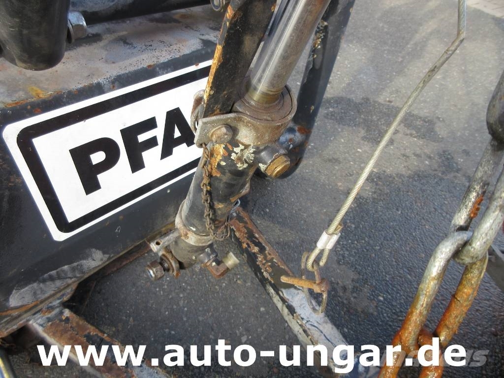 Pfau LBS 180 Anbauträger und Schneepflug Winterdienst Sneskovle og -plove