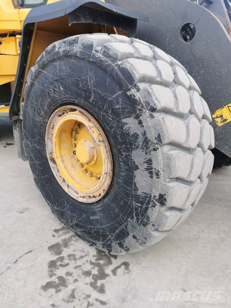 Volvo L 180 H Rataslaadurid