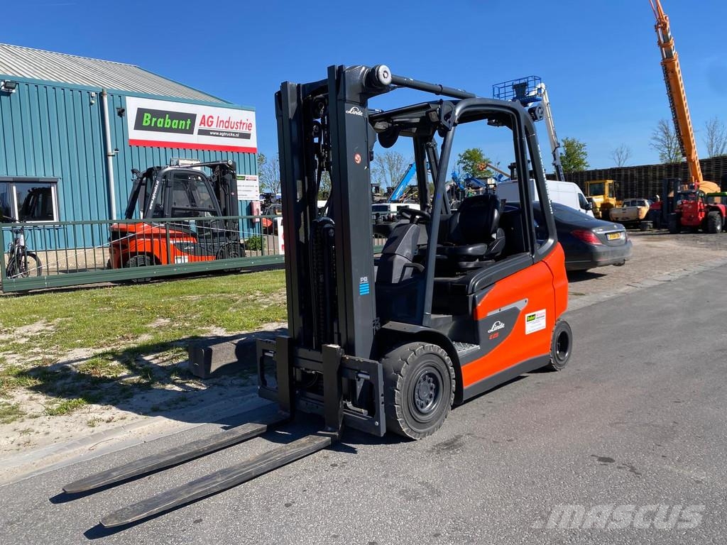 Linde E25L-01 Electric forklifts