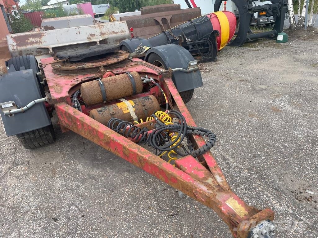 Krone SDP27-M2 Perdeli yari çekiciler