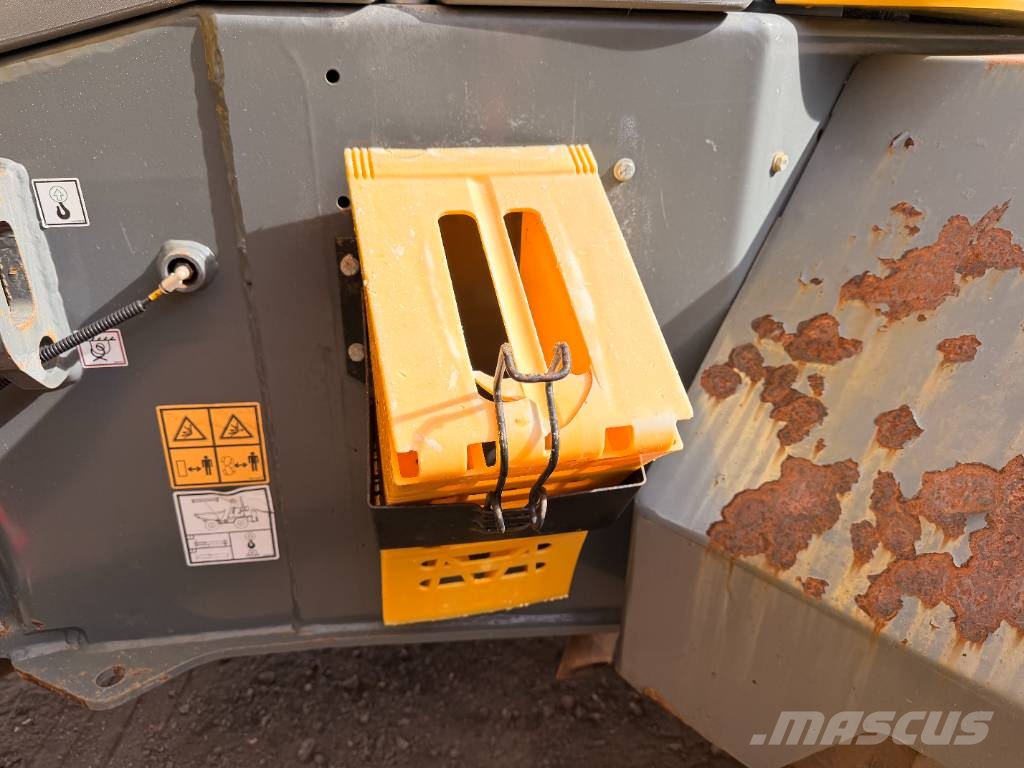 Wacker Neuson DV 60 Swivel Skip Dumper Site dumpers