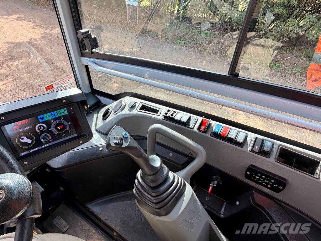 Wacker Neuson DV 60 Swivel Skip Dumper Site dumpers