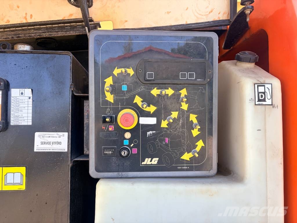JLG 800 AJ Zglobne dvižne ploščadi