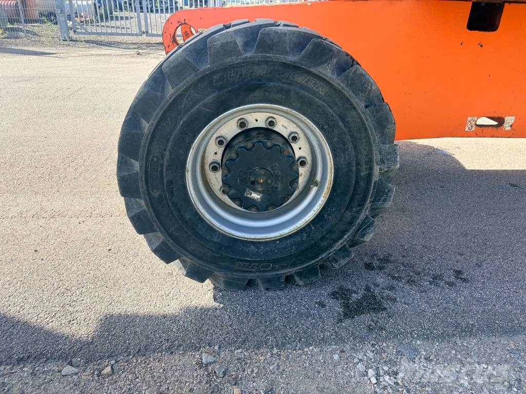 JLG 800 AJ Zglobne dvižne ploščadi