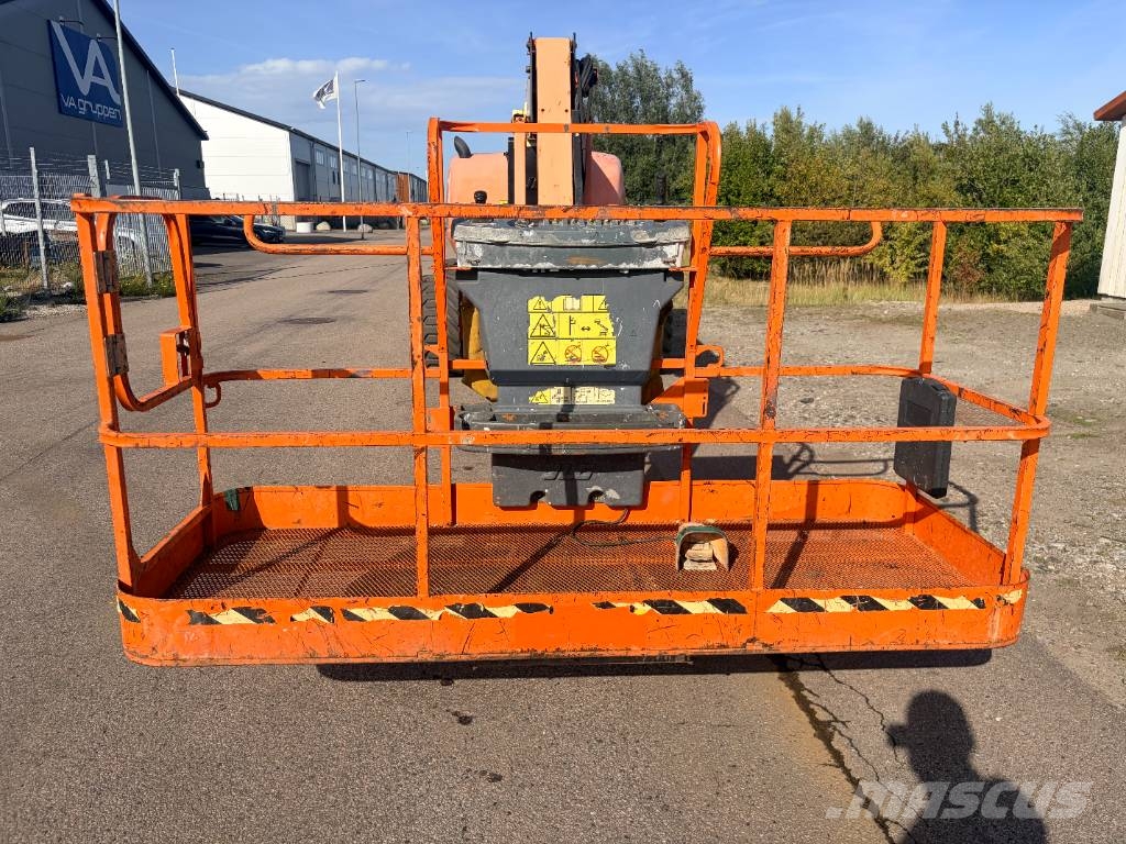 JLG 800 AJ Zglobne dvižne ploščadi