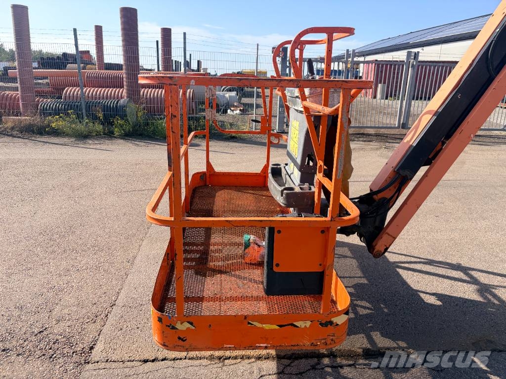 JLG 800 AJ Zglobne dvižne ploščadi