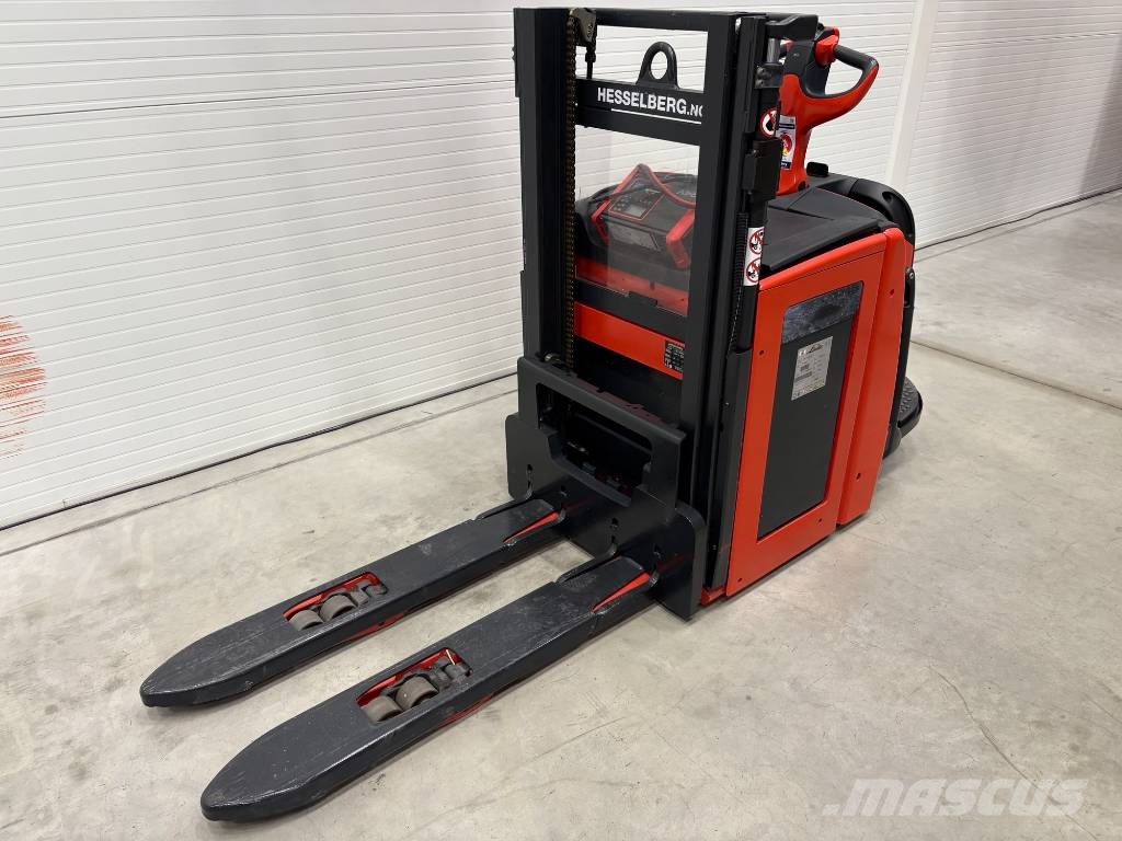 Linde L 14 AP رافعة منخفضة المستوى ذات منصة