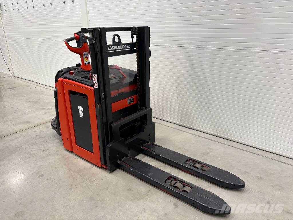 Linde L 14 AP رافعة منخفضة المستوى ذات منصة