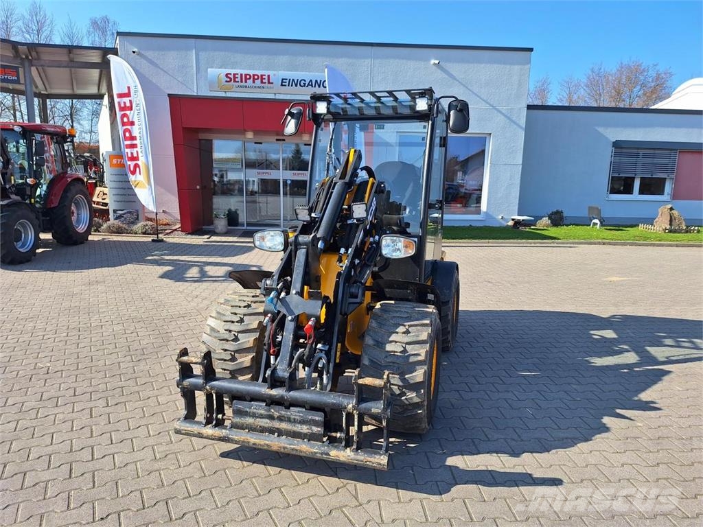 JCB 403 PLUS CAB EURO DEMO Hjullastare
