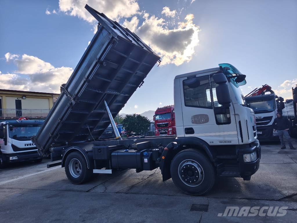 Iveco Eurocargo 180E32 Sora- ja kippiautot