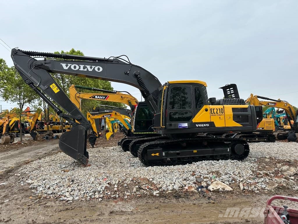 Volvo EC 210 Paletli ekskavatörler