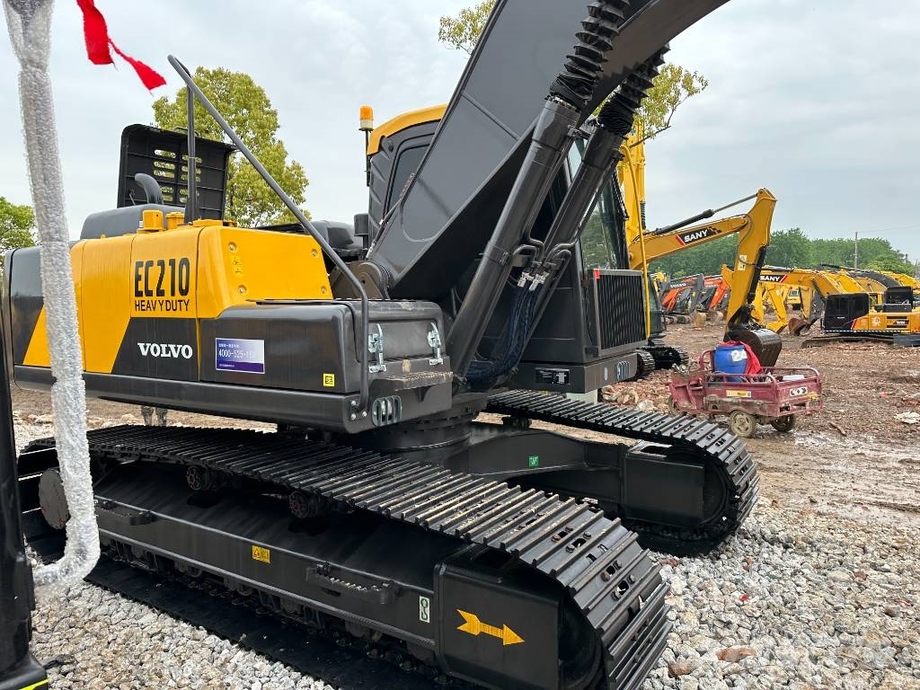 Volvo EC 210 Paletli ekskavatörler
