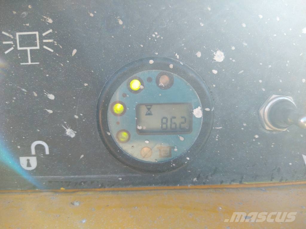 Haulotte Compact 8 (245) Scheren-Arbeitsbühnen