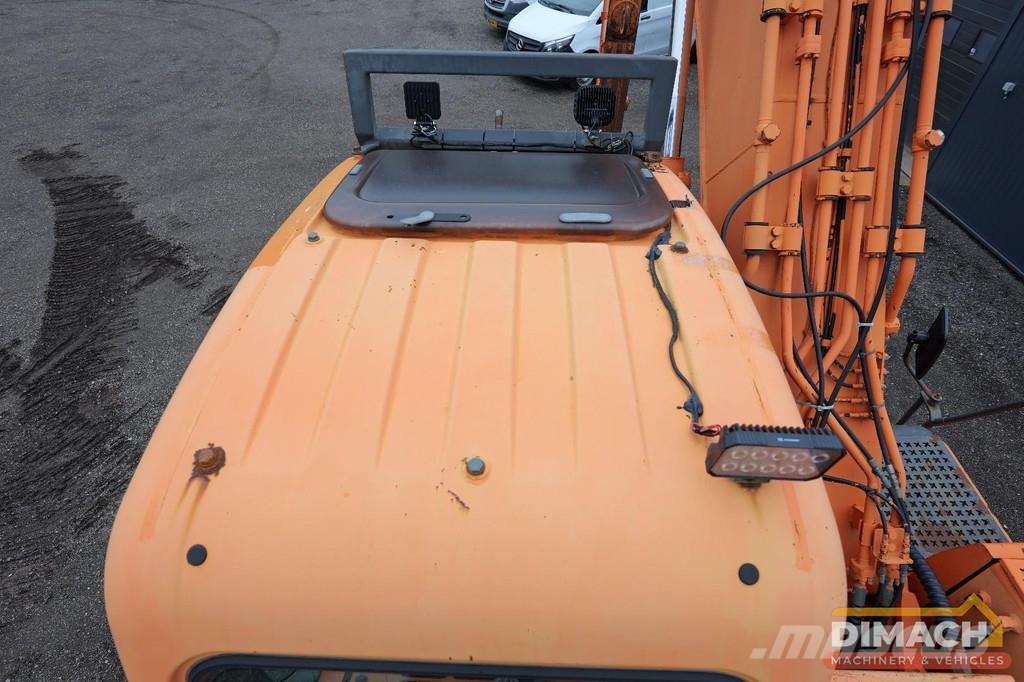 Doosan DX 180 LC Doosan 6-cylinder - mono boom - air cond Excavatoare speciale