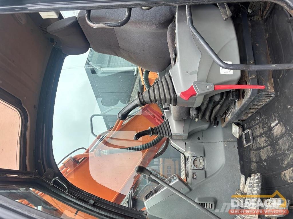 Doosan DX 180 LC Doosan 6-cylinder - mono boom - air cond Excavatoare speciale