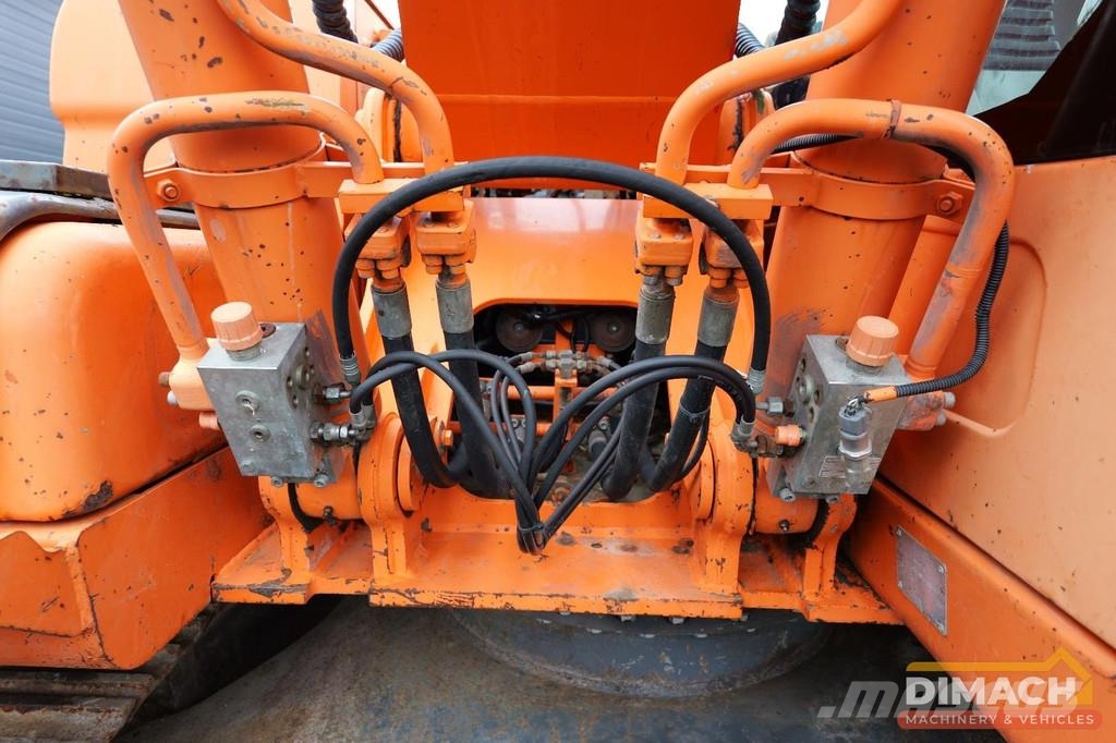 Doosan DX 180 LC Doosan 6-cylinder - mono boom - air cond Excavatoare speciale