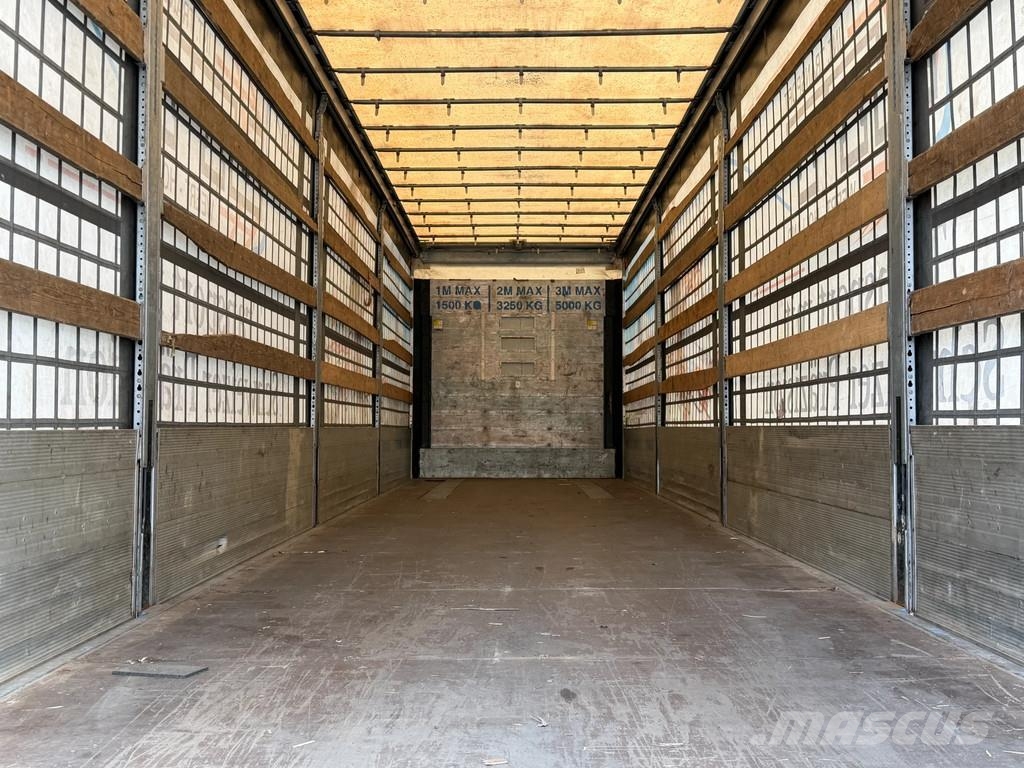Schmitz Cargobull N/A Schuifzeil met Borden / SAF-Axle / Huckepack / Tents puspiekabes