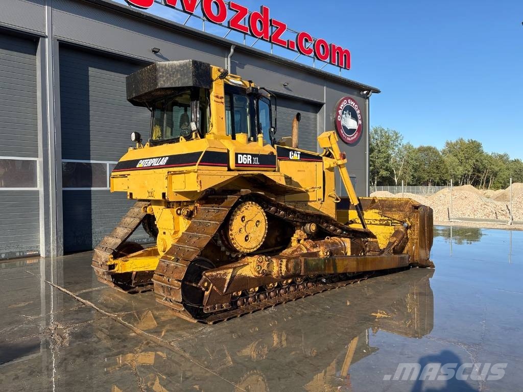 CAT D 6 R XL Pásové dozéry