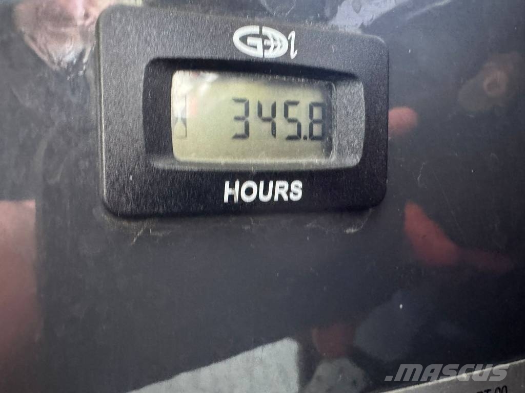 Szorowarka Hako Powerboss Nautilius TYLKO 345mth Kombinasjons feie-/vaskemaskiner