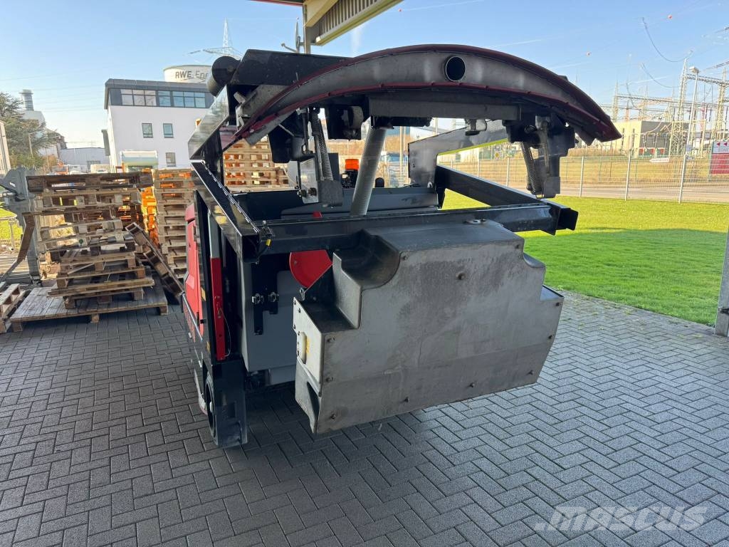 Szorowarka Hako Powerboss Nautilius TYLKO 345mth Kombinasjons feie-/vaskemaskiner