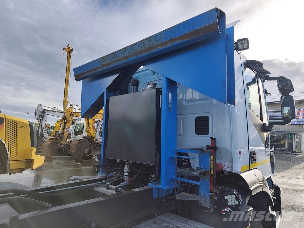 Iveco Trakker 500 8x4 kipper AD410T . Camion ribaltabili