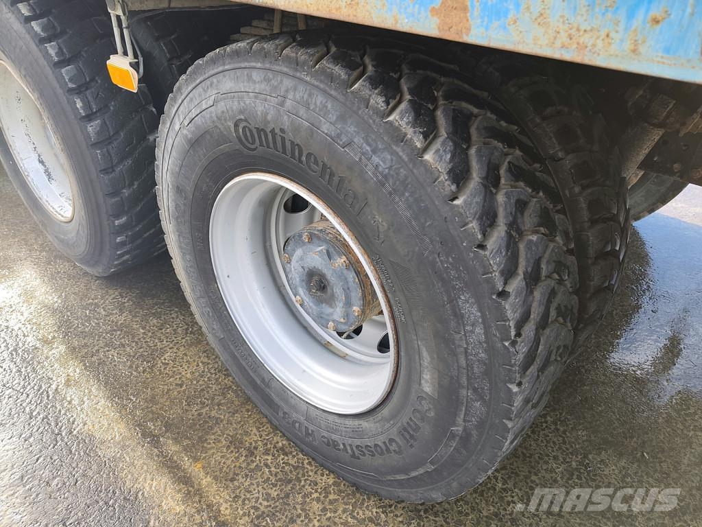 Iveco Trakker 500 8x4 kipper AD410T . Camion ribaltabili