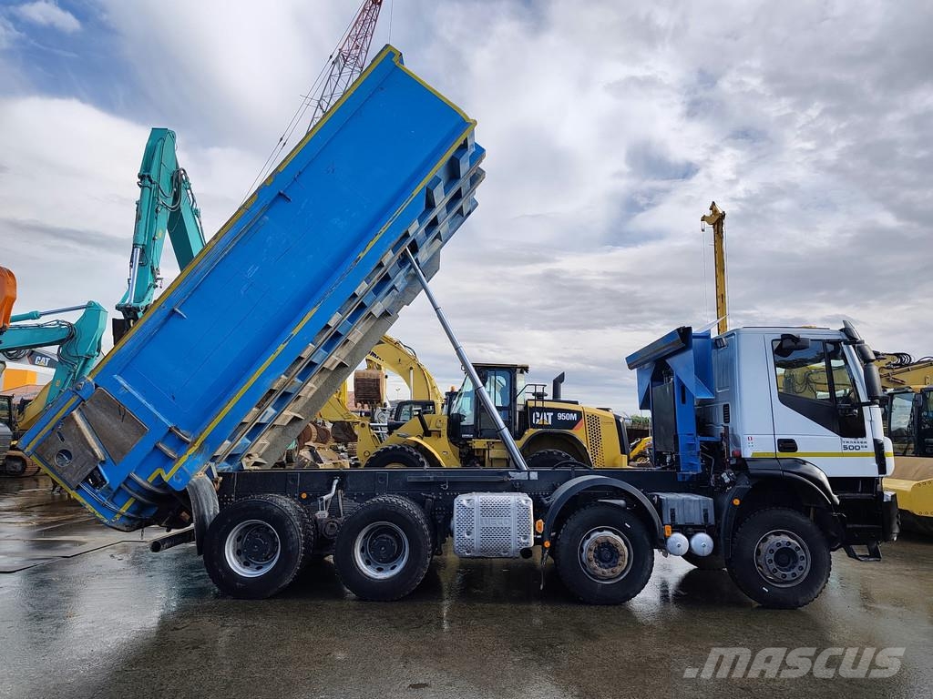 Iveco Trakker 500 8x4 kipper AD410T . Camion ribaltabili