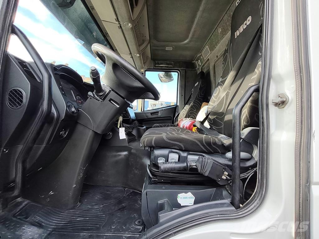 Iveco Trakker 500 8x4 kipper AD410T . Camion ribaltabili
