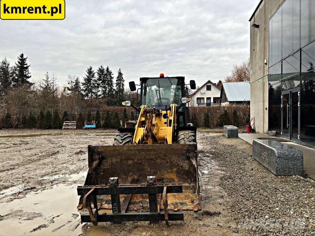 CAT 906 Ładowarki kołowe
