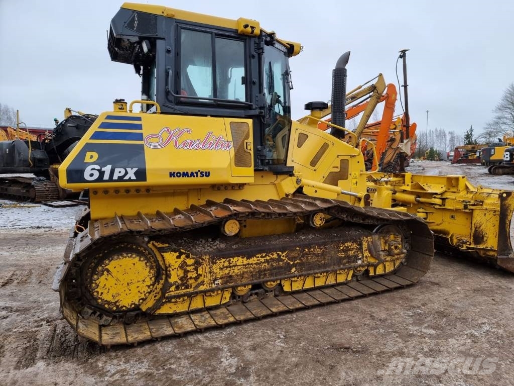 Komatsu D 61 PX-23 Buldooserid