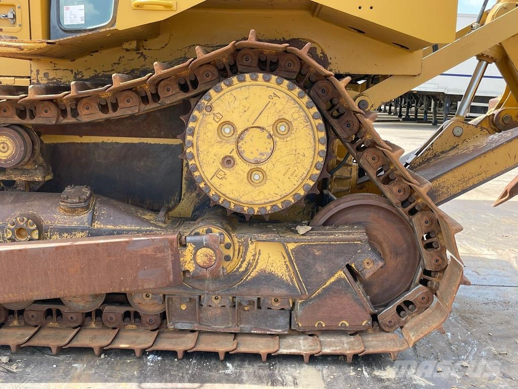 CAT D6T XL Bulldozer