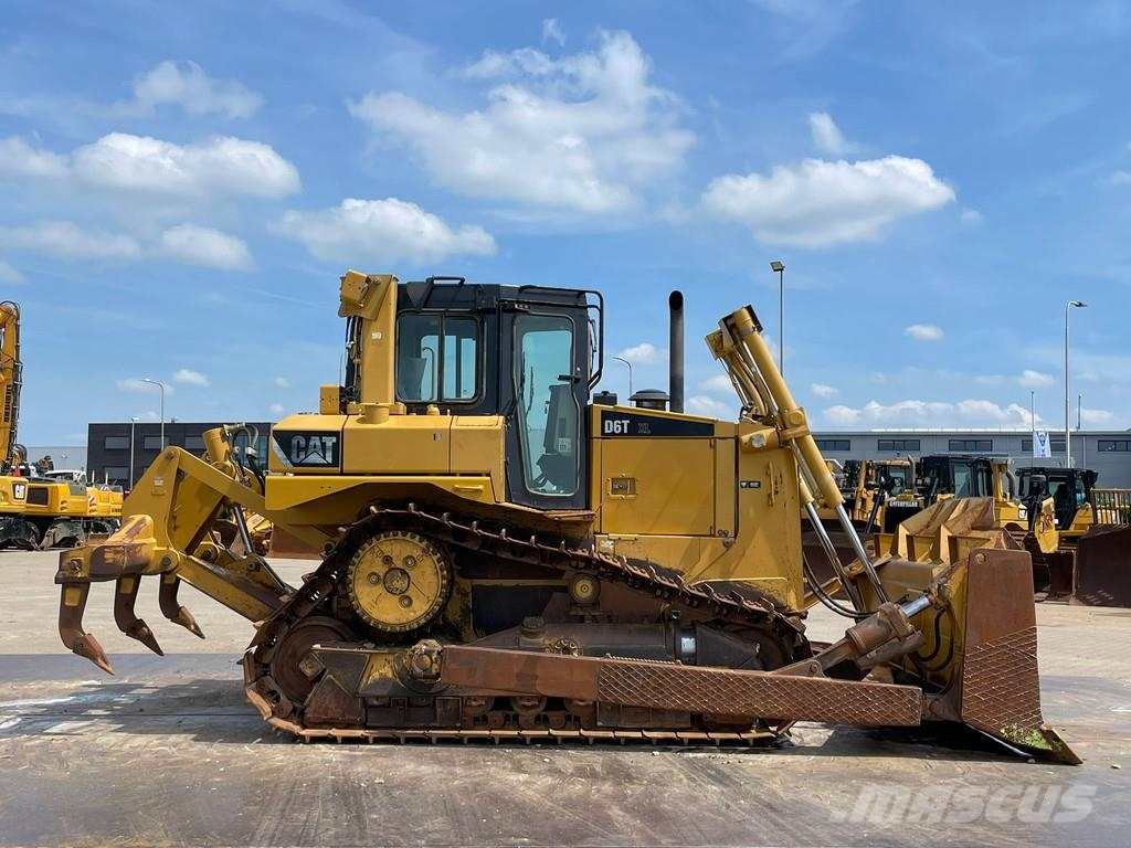 CAT D6T XL Bulldozer