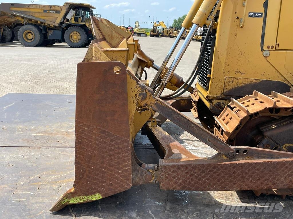 CAT D6T XL Bulldozer
