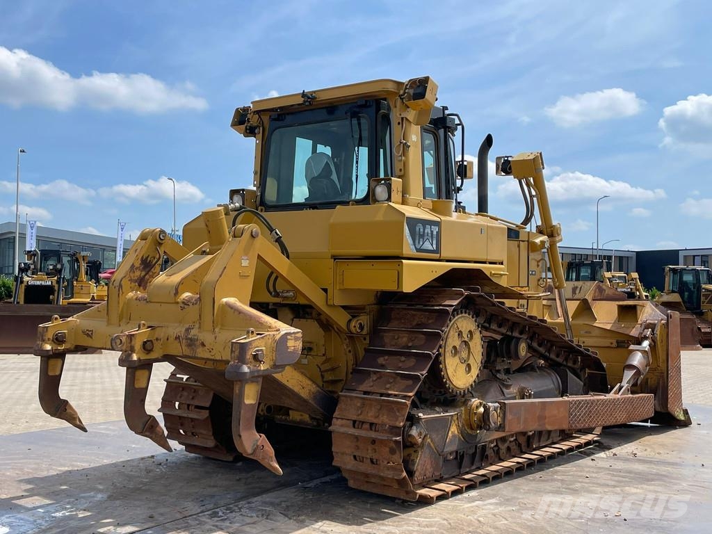 CAT D6T XL Bulldozer