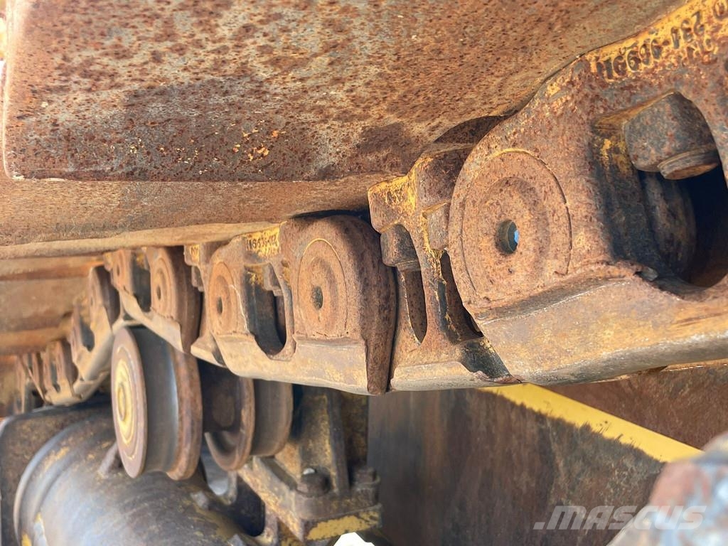 CAT D6T XL Bulldozer