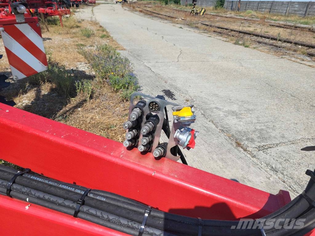 Horsch Terrano 4 MT Cultivatoren