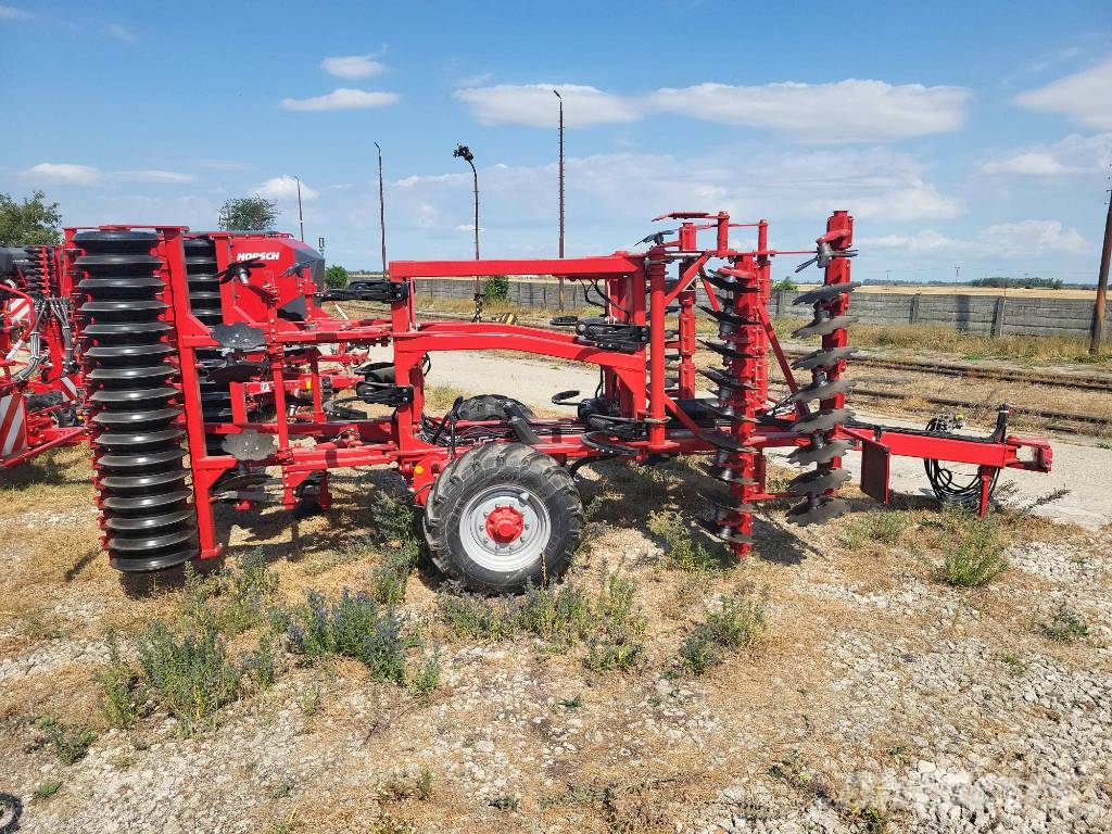 Horsch Terrano 4 MT Cultivatoren