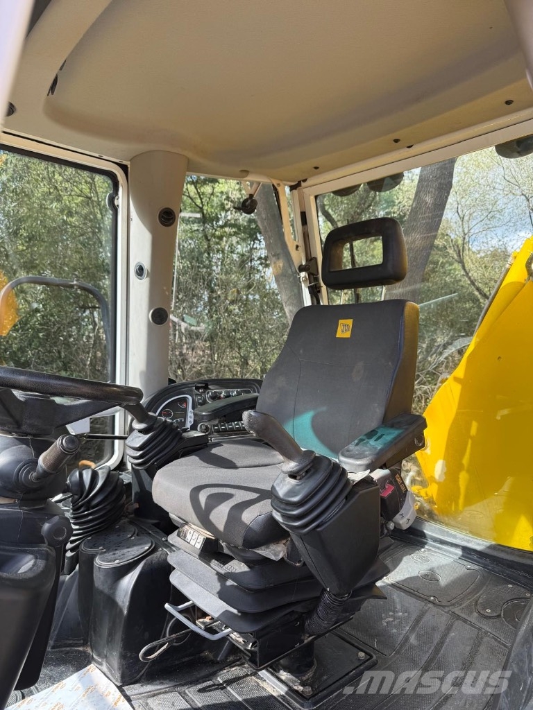 JCB 3CX Platinum Edition Backhoe