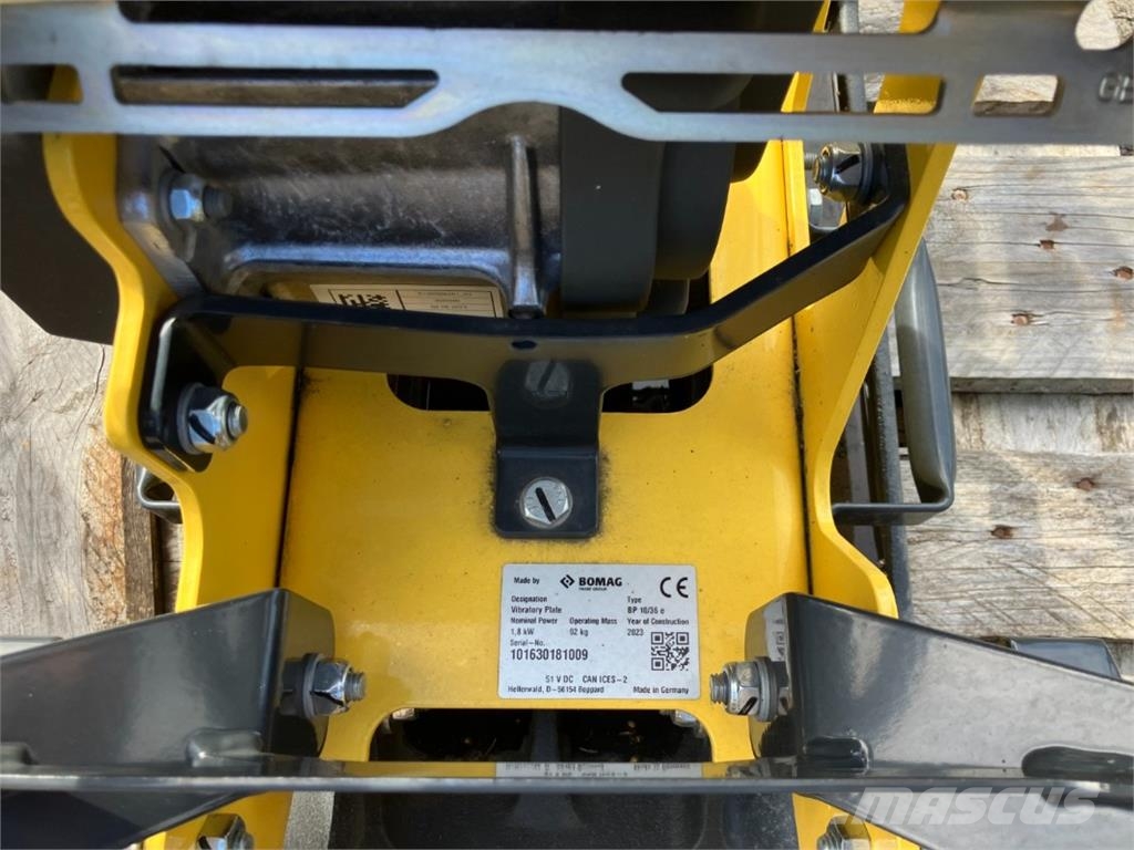 Bomag DE BP 10/36 e دكاكات أفقية