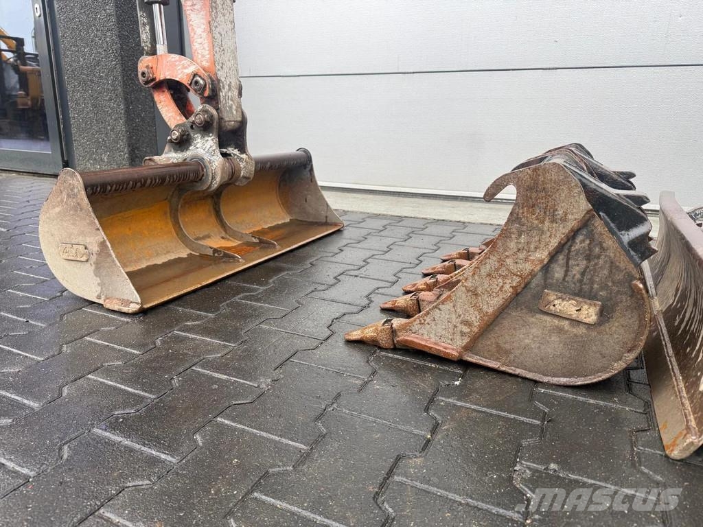 Yanmar Vio17 حفارات صغيرة أقل من 7 طن (حفارات صغيرة)