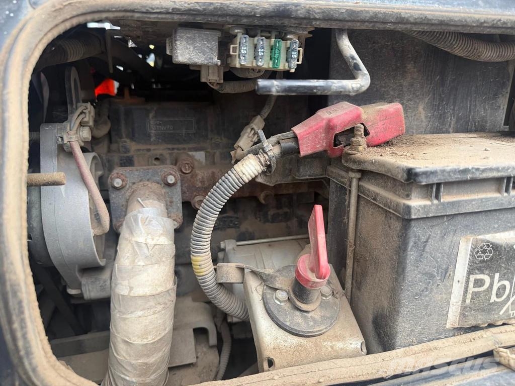 Yanmar Vio17 حفارات صغيرة أقل من 7 طن (حفارات صغيرة)