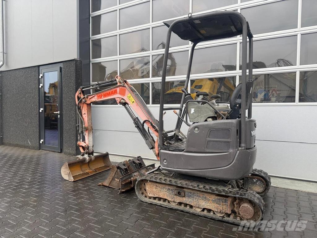 Yanmar Vio17 حفارات صغيرة أقل من 7 طن (حفارات صغيرة)