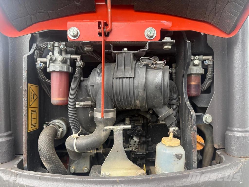 Yanmar Vio17 حفارات صغيرة أقل من 7 طن (حفارات صغيرة)