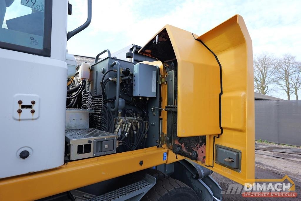 Liebherr A316 LITRONIC Mono boom - blade + outriggers - air Specialūs ekskavatoriai