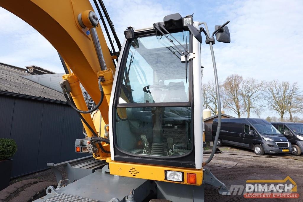 Liebherr A316 LITRONIC Mono boom - blade + outriggers - air Special excavators