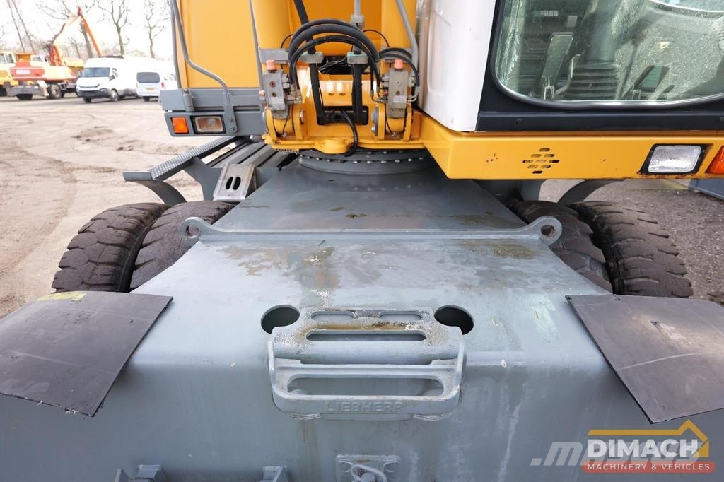Liebherr A316 LITRONIC Mono boom - blade + outriggers - air Special excavators