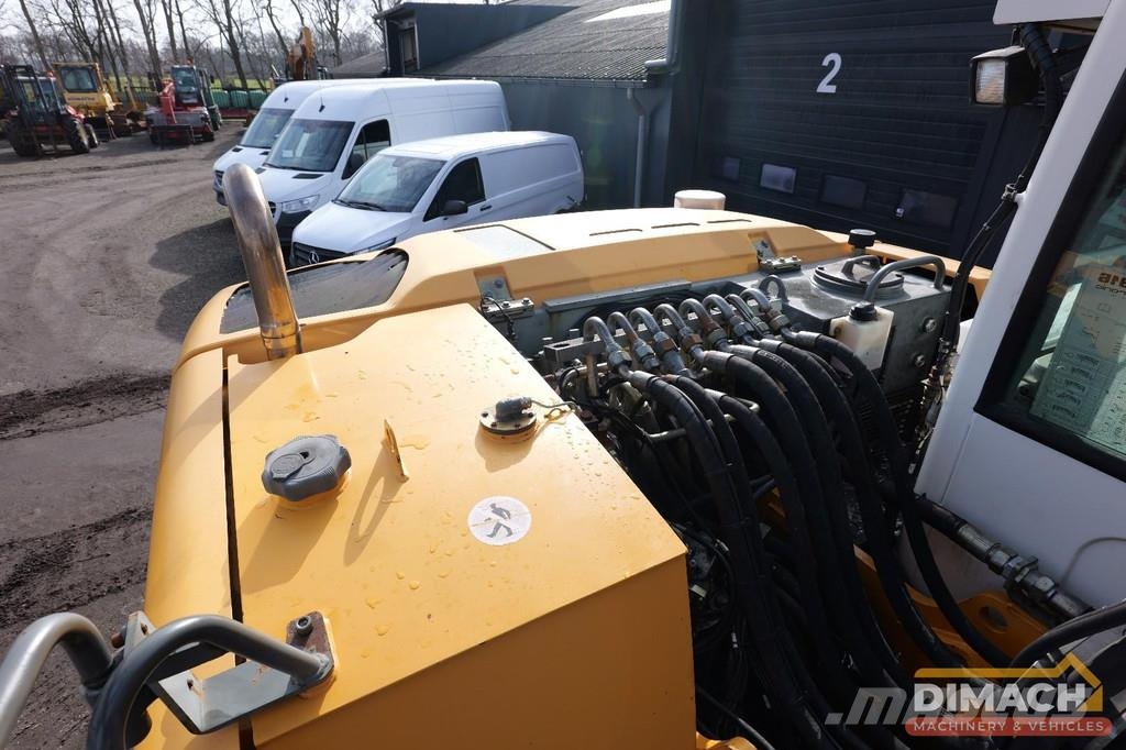 Liebherr A316 LITRONIC Mono boom - blade + outriggers - air Specialūs ekskavatoriai